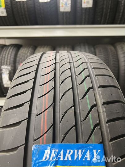 Bearway BW388 215/55 R17 93T