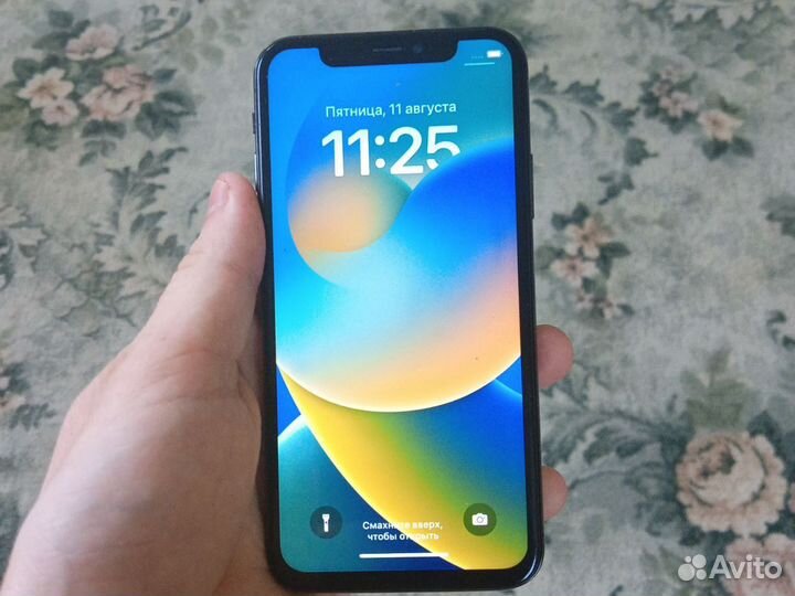 Телефон iPhone X