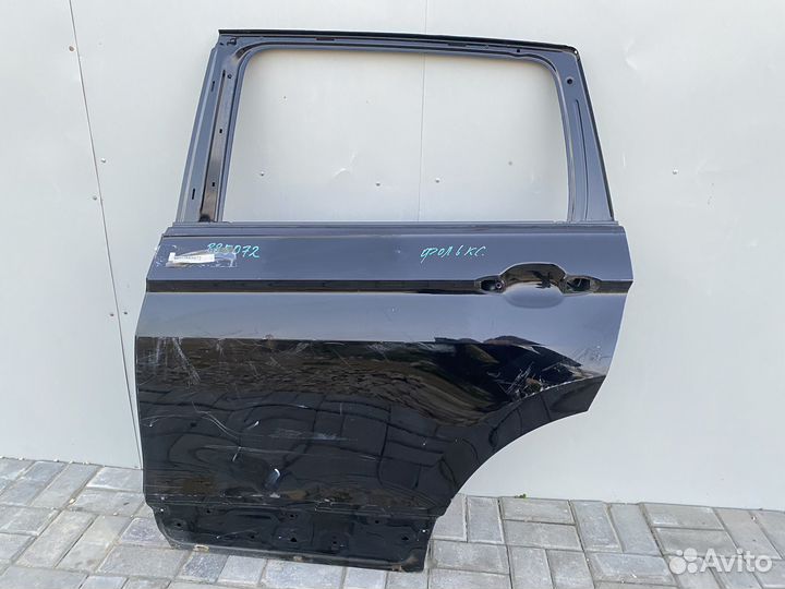 Дверь задняя левая Volkswagen Tiguan 2