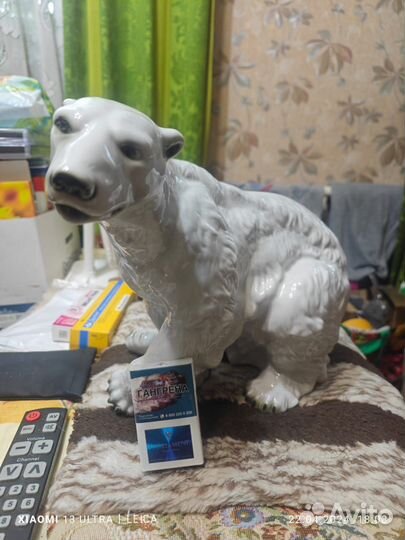 Белый медведь фарфор
