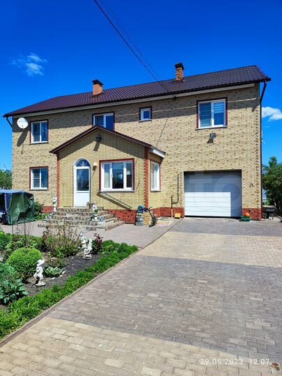 Дом 280 м² на участке 10 сот.