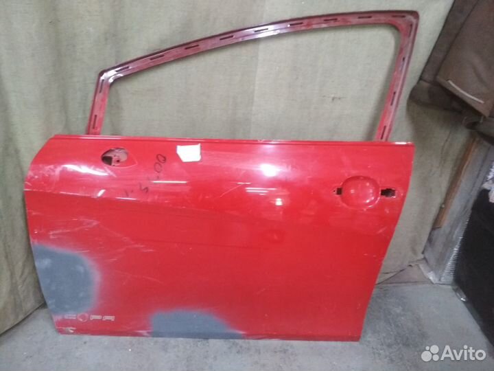 Дверь левая передняя Seat Leon