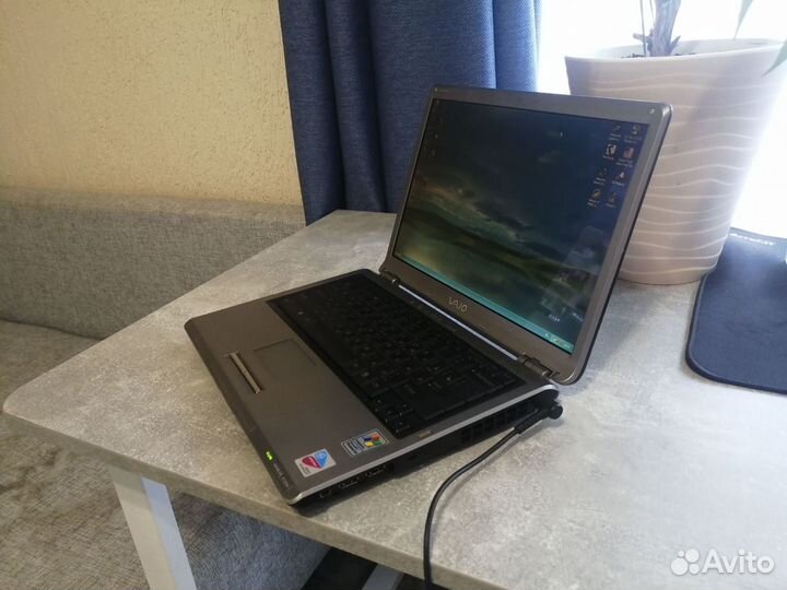 Sony vaio pcg-6g4l