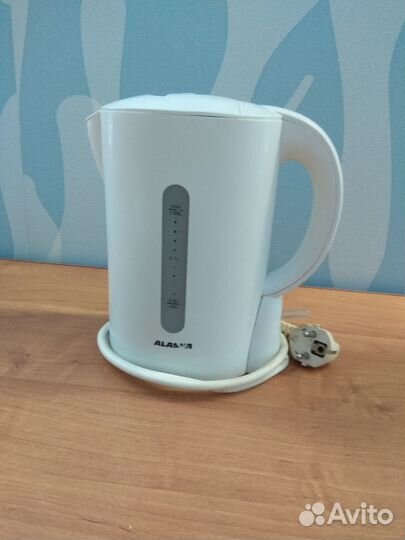 Чайник электрический бу