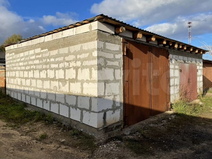 Гараж, > 30 м²