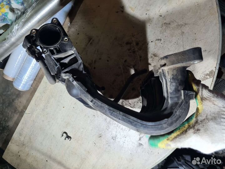 Коллектор впускной Nissan Qashqai j10 2012 1.6