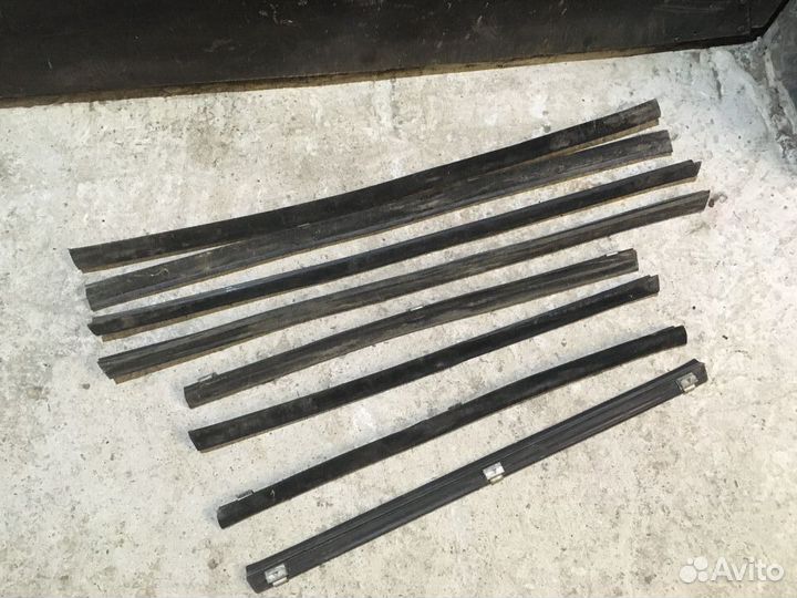 Уплотнители стекол Mercedes W210