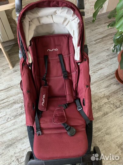 Прогулочная коляска nuna