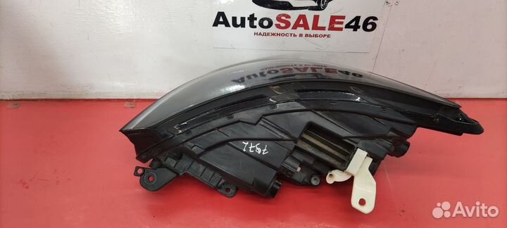 Фара передняя правая Hyundai Sonata 8