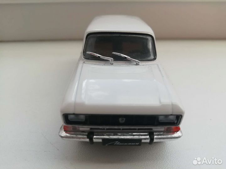 Модель автомобиля Москвич 2734