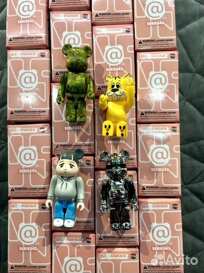 Bearbrick 100 series 45 оригинал