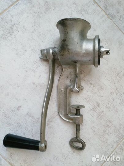 Мясорубка ручная СССР чугунная