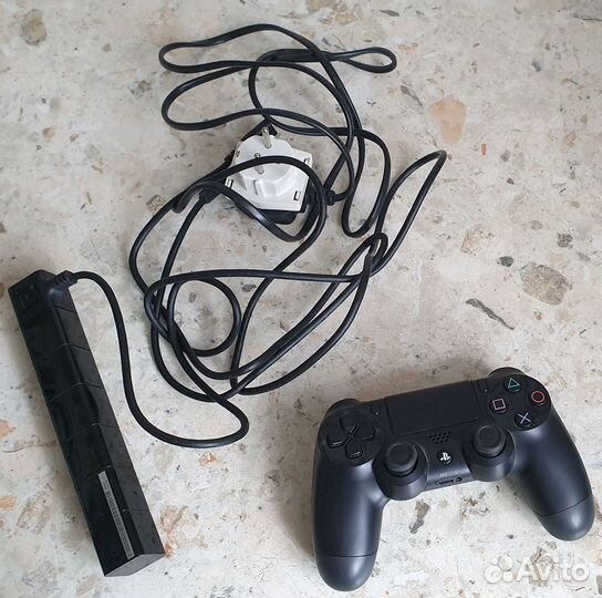 Игровая приставка ps4