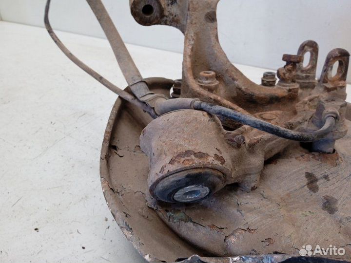 Кулак поворотный задний левый Audi A4 B7 2.0 2005