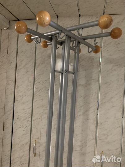 Вешалка напольная