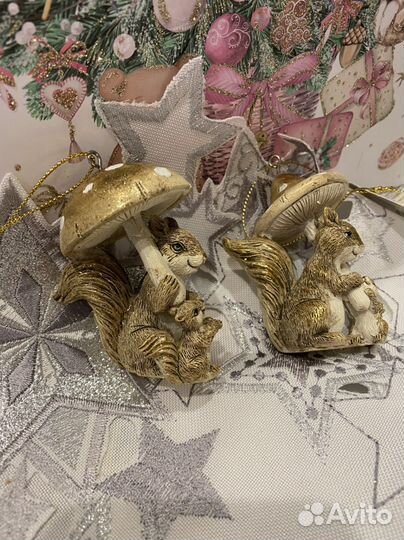 Новогодние елочные игрушки