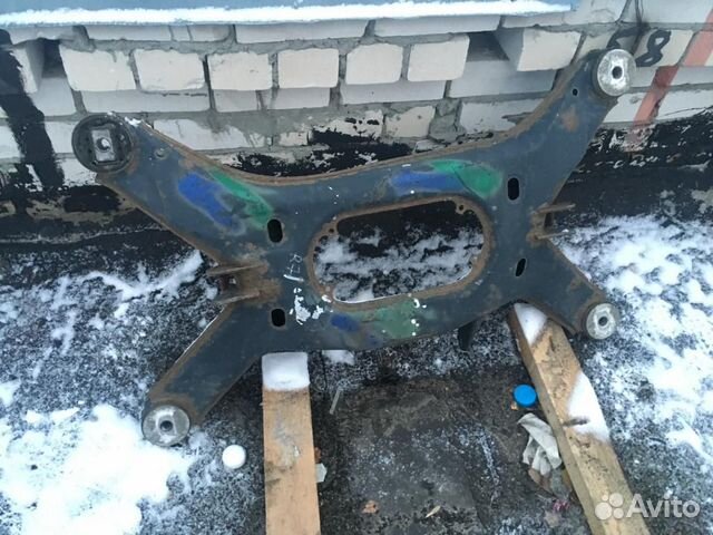 Балка задняя 4D0505235AG