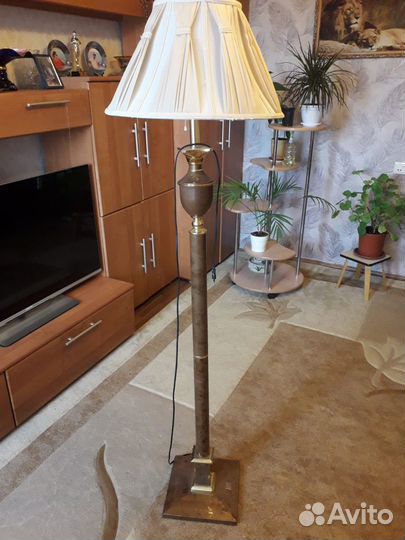 Торшер напольный