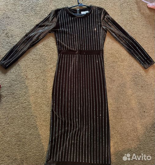 Велюровое платье со стразами