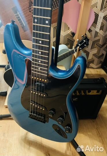 Электрогитара + Комбик (комплект)