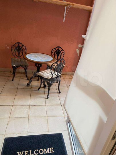 2-к. квартира, 40 м², 1/6 эт.