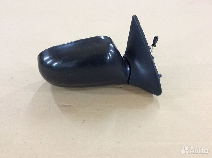 Боковое зеркало