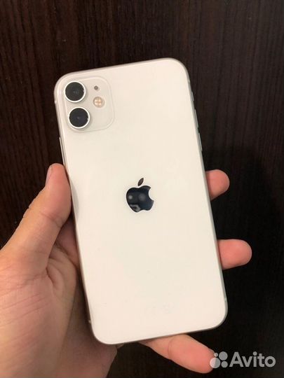 iPhone 11, 64 ГБ