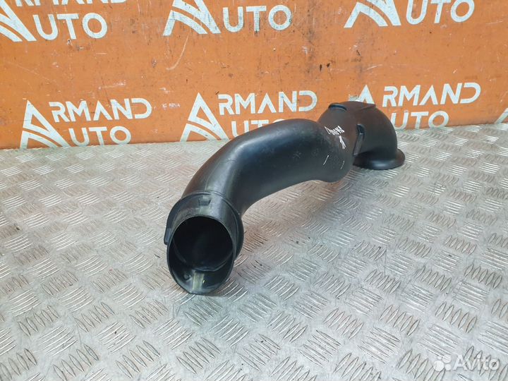 Патрубок воздушного фильтра правый Porsche Cayenne