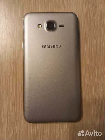 Samsung galaxy J7 neo