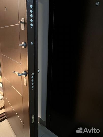 Дверь входная металлическая