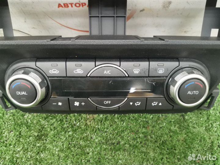 Блок управления климат-контролем Mazda 3 хетчбэк