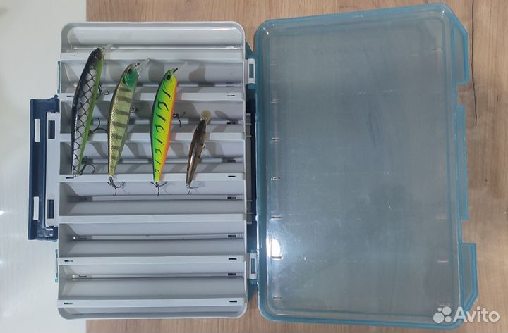 Воблеры, коробка под воблеры, пенал с поводками