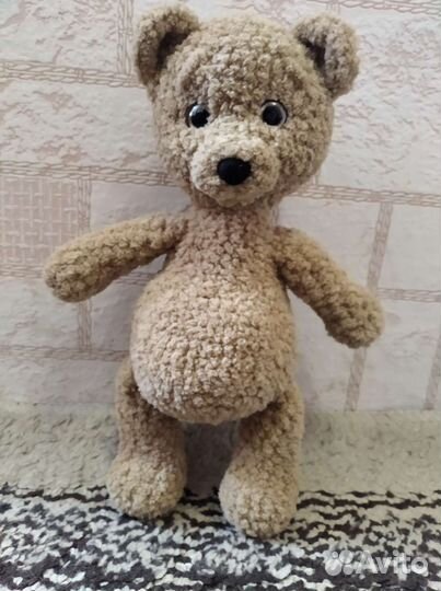 Мишка плюшевый вязаный