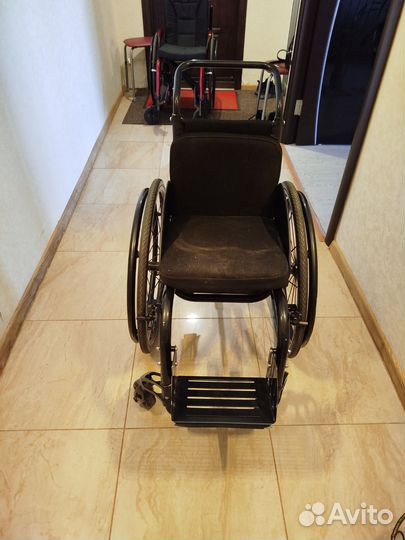 Инвалидная коляска складная бу