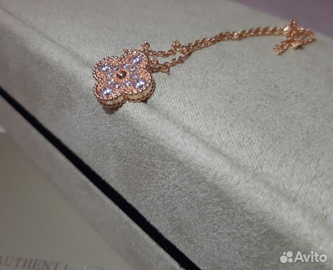 Колье Van Cleef Vintage Alhambra муассаниты