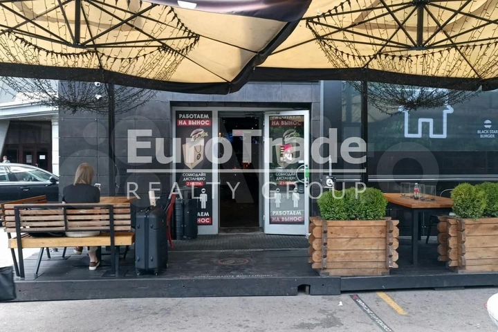 Сдам торговое помещение, 390 м²