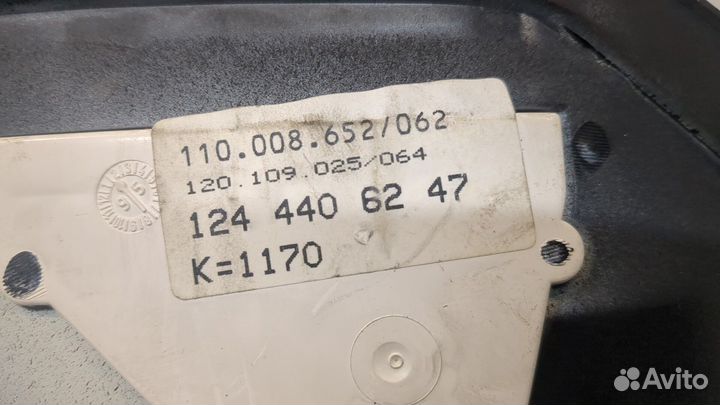 Щиток приборов Mercedes 124 E, 1995