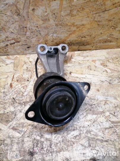 Подушка двигателя верхняя Honda Accord 8 2.0