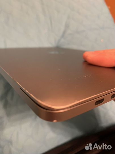 Macbook pro retina 13 2019 i7 16gb 256gb