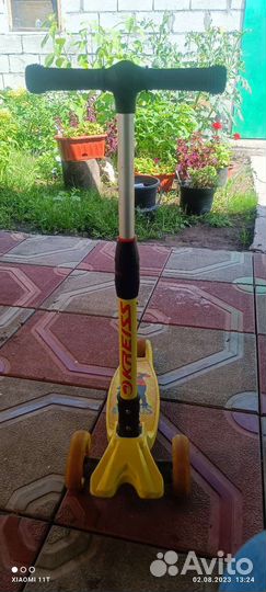 Самокат детский трехколесный бу