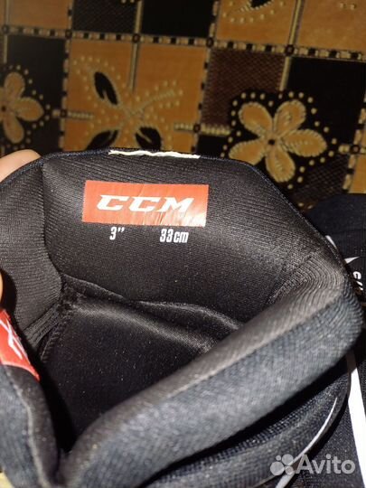 Перчатки хоккейные