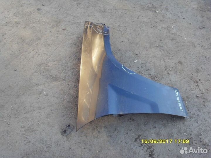 Крыло переднее правое Mercedes X204 Мерседес