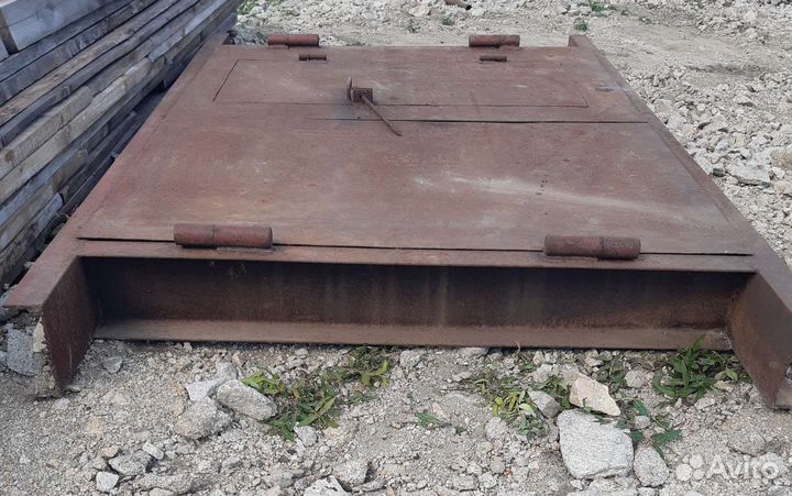 Ворота гаражные металлические