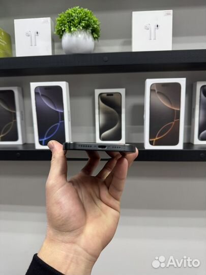 iPhone 15 Pro Max, 256 ГБ