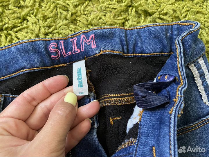 Продаются джинсы на девочку