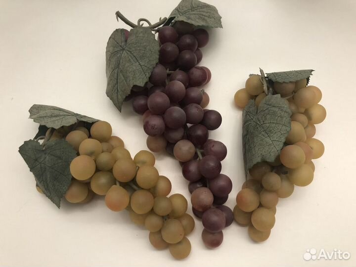 Искуственный виноград (муляж, бутафория)