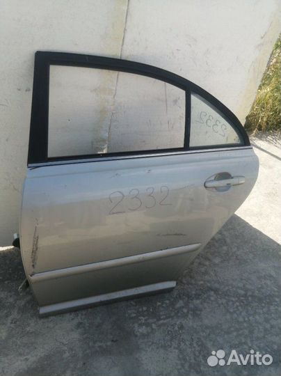 Дверь задняя левая Toyota Avensis AZT250