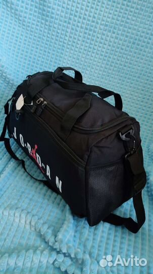 Спортивная сумка Jordan новая