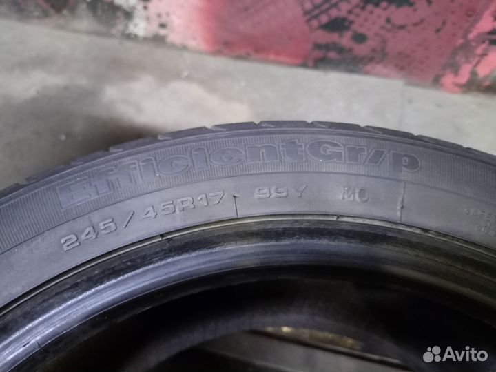 Goodyear EfficientGrip 245/45 R17