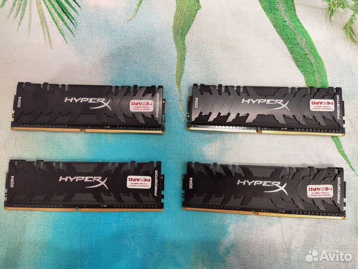 Kingston HyperX Predator RGB HX436C17PB3AK4/32 Gb